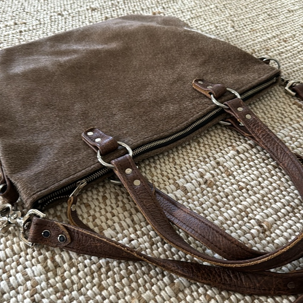 Wild Goose Cowhide Tote - Picture 8 of 10